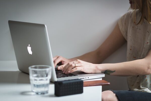 Empowering Educators: The Transformative Role of AI in Modern Learning Environments
